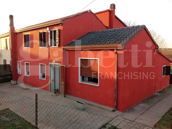 casa indipendente in vendita a Cavarzere
