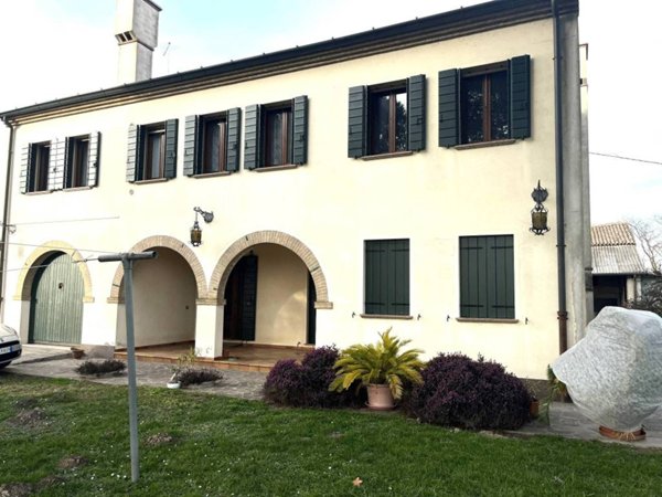 casa indipendente in vendita a Cavarzere