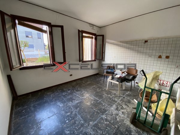 casa semindipendente in vendita a Cavarzere