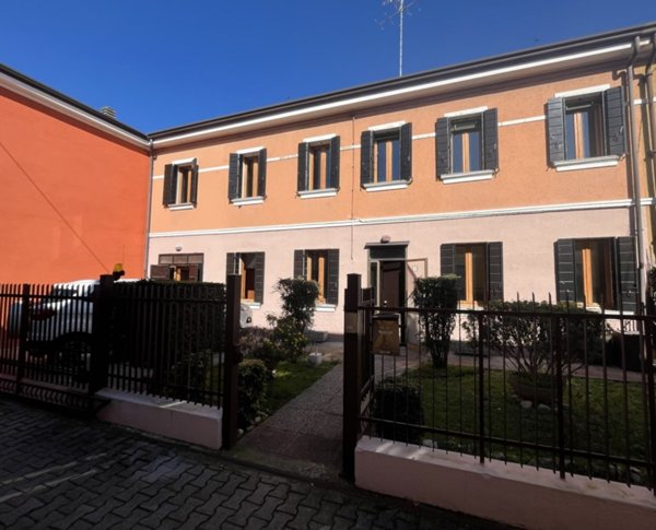 casa indipendente in vendita a Cavarzere