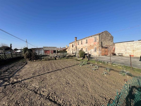 casa indipendente in vendita a Cavarzere