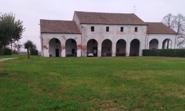 casa indipendente in vendita a Cavarzere