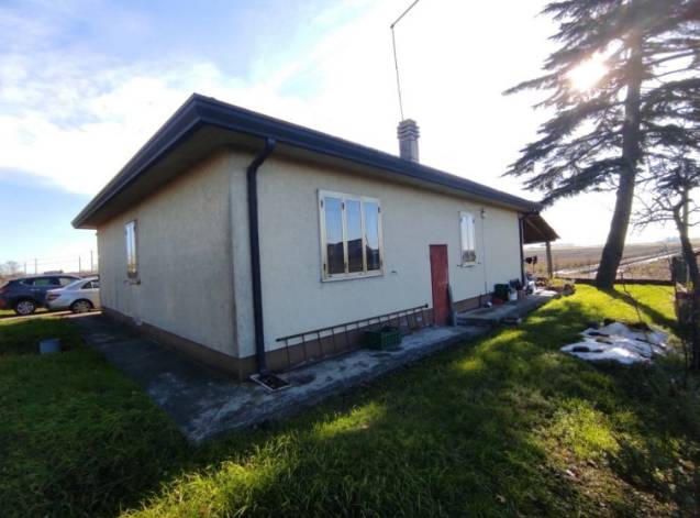 casa indipendente in vendita a Cavarzere