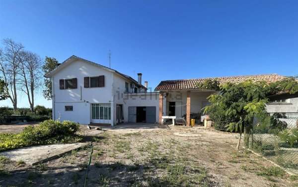 casa indipendente in vendita a Cavarzere in zona Rottanova