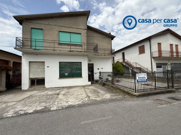 casa indipendente in vendita a Cavarzere
