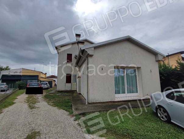 appartamento in vendita a Cavarzere in zona Boscochiaro
