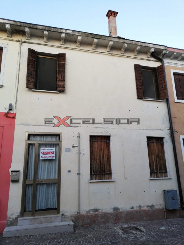 casa indipendente in vendita a Cavarzere