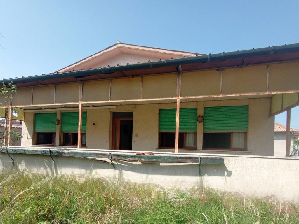 appartamento in vendita a Cavarzere in zona Boscochiaro