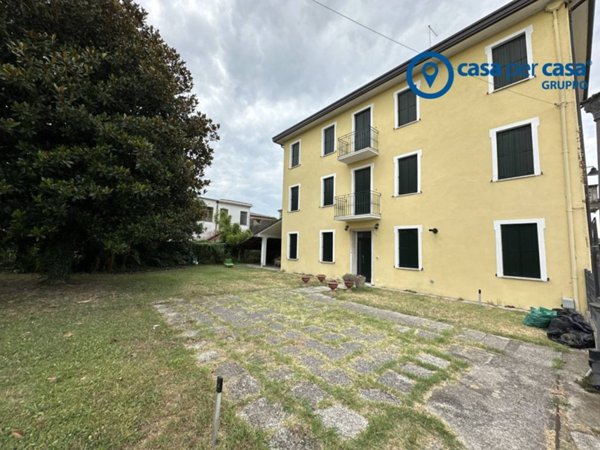casa indipendente in vendita a Cavarzere