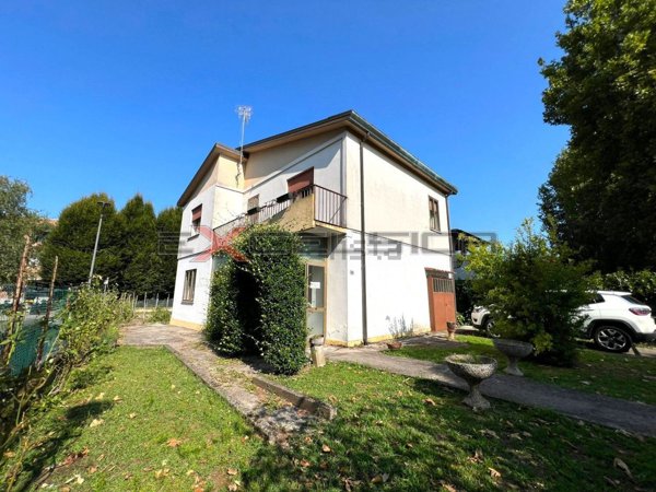 casa indipendente in vendita a Cavarzere