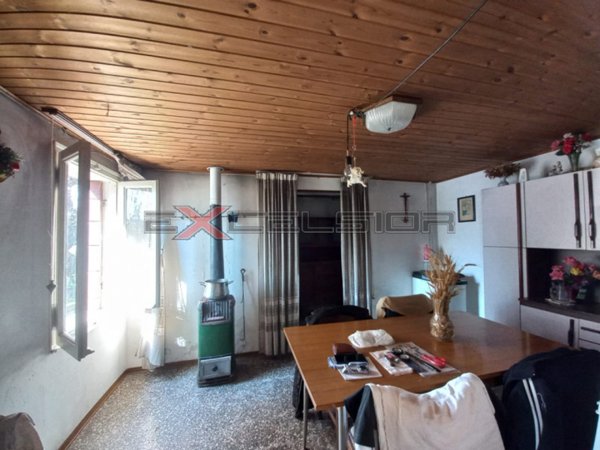 casa indipendente in vendita a Cavarzere