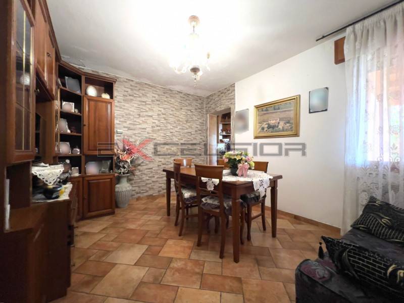 casa indipendente in vendita a Cavarzere