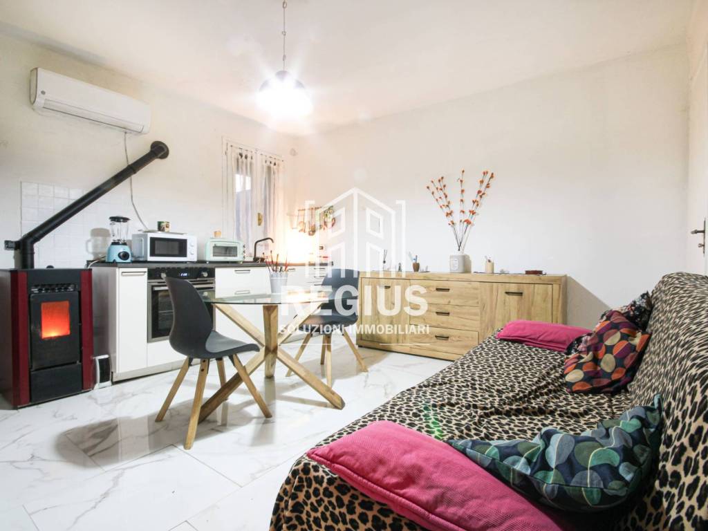 casa indipendente in vendita a Cavarzere