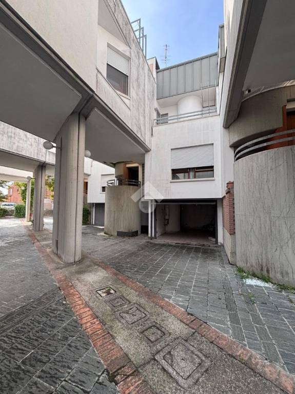 casa indipendente in vendita a Cavarzere