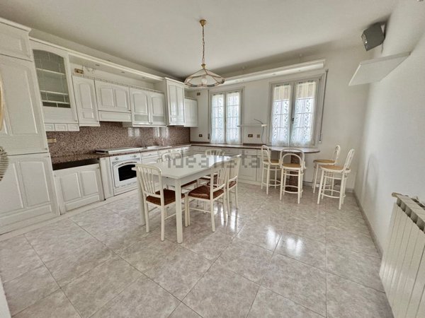 casa indipendente in vendita a Cavarzere