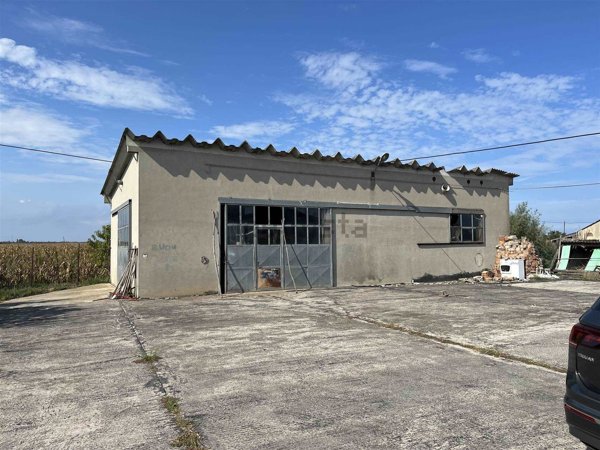 casa indipendente in vendita a Cavarzere