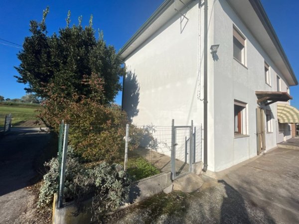 casa indipendente in vendita a Cavarzere