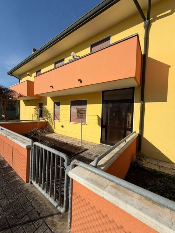 casa indipendente in vendita a Cavarzere