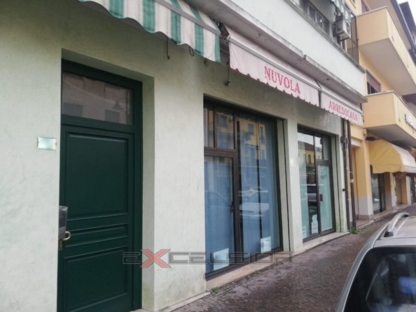 negozio in vendita a Cavarzere