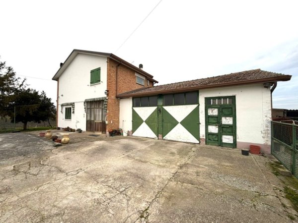 casa indipendente in vendita a Cavarzere in zona Grignella
