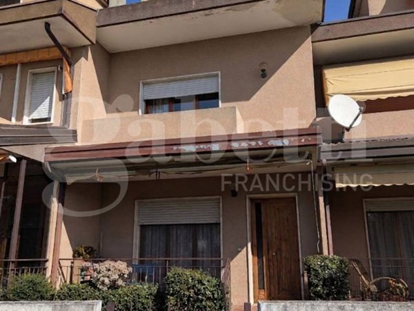 casa indipendente in vendita a Cavarzere