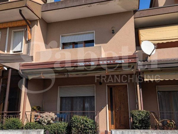 casa indipendente in vendita a Cavarzere