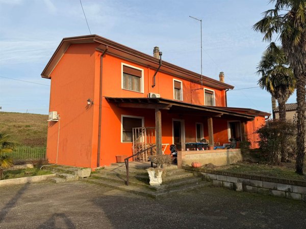 casa indipendente in vendita a Cavarzere
