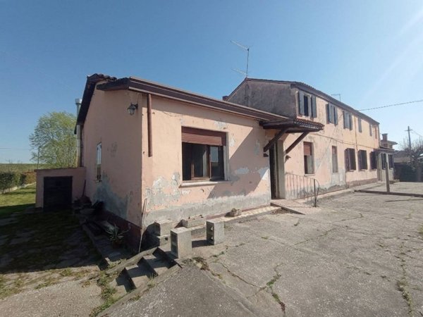 casa indipendente in vendita a Cavarzere in zona Boscochiaro
