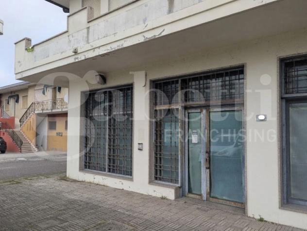 negozio in vendita a Cavarzere in zona Boscochiaro