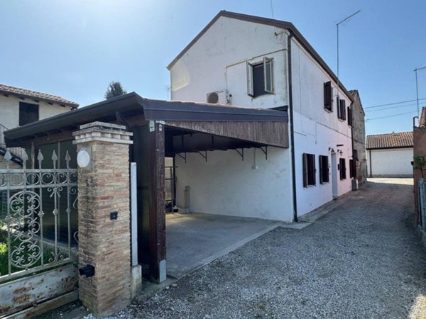 casa indipendente in vendita a Cavarzere
