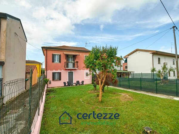 casa indipendente in vendita a Cavarzere