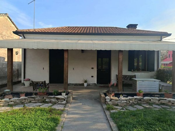 casa indipendente in vendita a Cavarzere in zona Boscochiaro