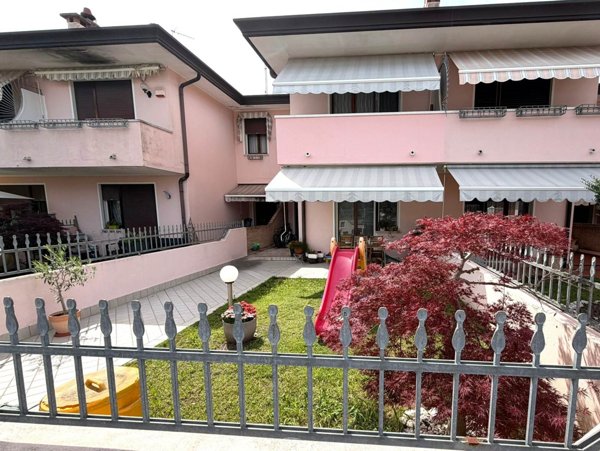 casa indipendente in vendita a Cavarzere