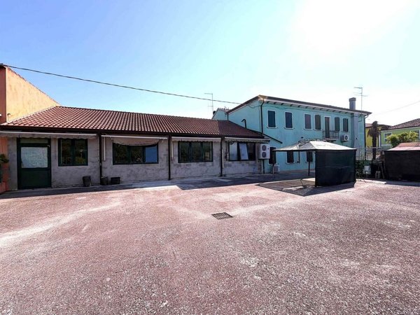 casale in vendita a Cavarzere in zona Boscochiaro