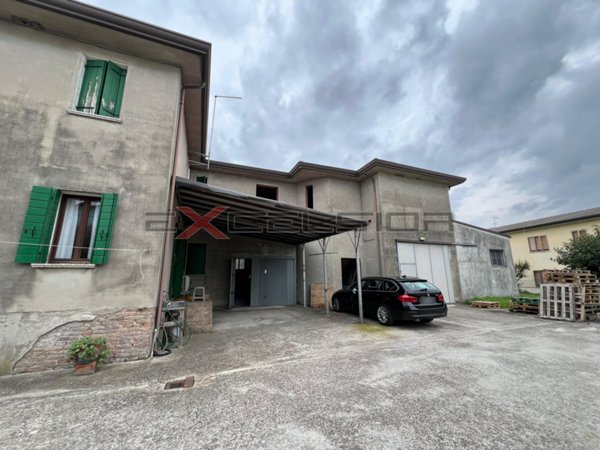 casa indipendente in vendita a Cavarzere in zona Boscochiaro