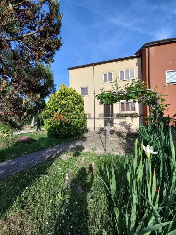 casa indipendente in vendita a Cavarzere