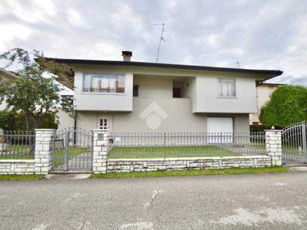 casa indipendente in vendita a Ceggia