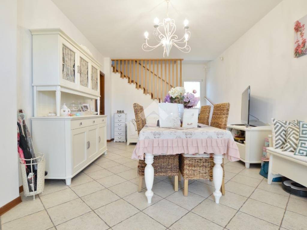 casa indipendente in vendita a Ceggia