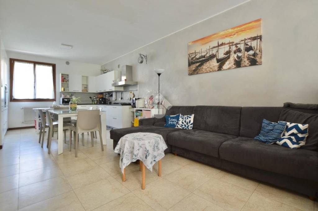 casa indipendente in vendita a Ceggia