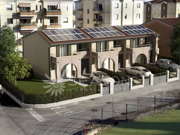 casa indipendente in vendita a Ceggia