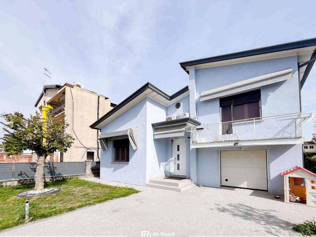 casa indipendente in vendita a Ceggia