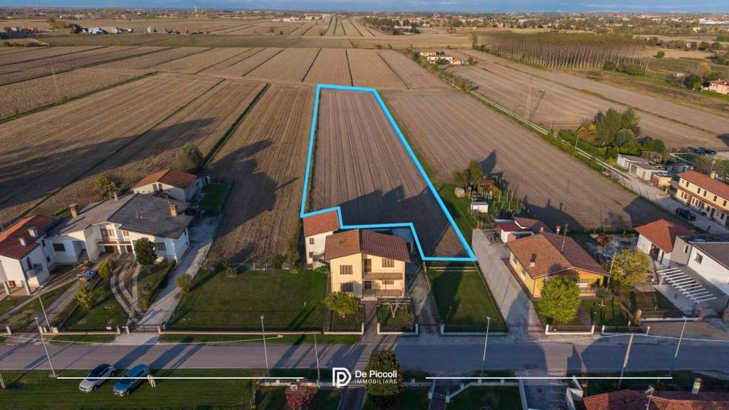 terreno edificabile in vendita a Ceggia in zona Gainiga