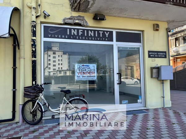 locale commerciale in vendita a Chioggia