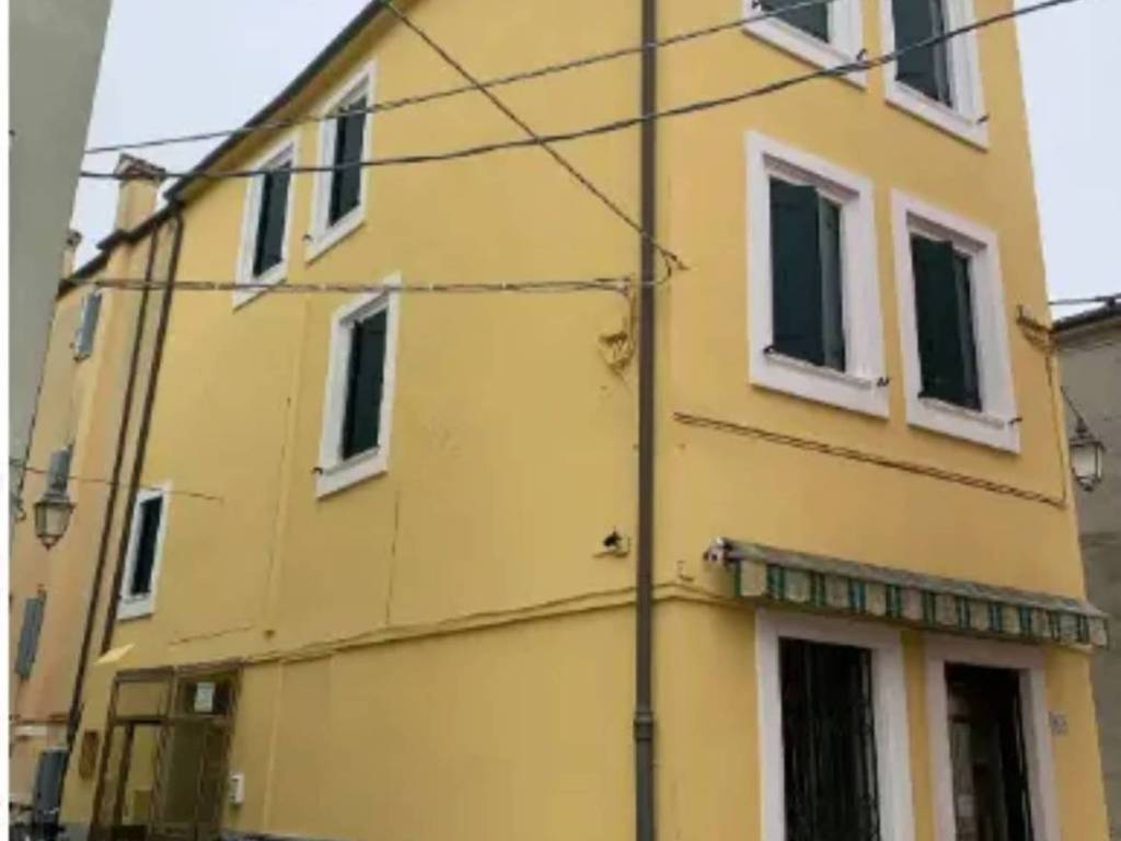 casa indipendente in vendita a Chioggia in zona Sottomarina