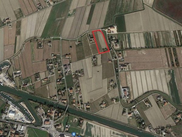 terreno edificabile in vendita a Chioggia in zona Valli