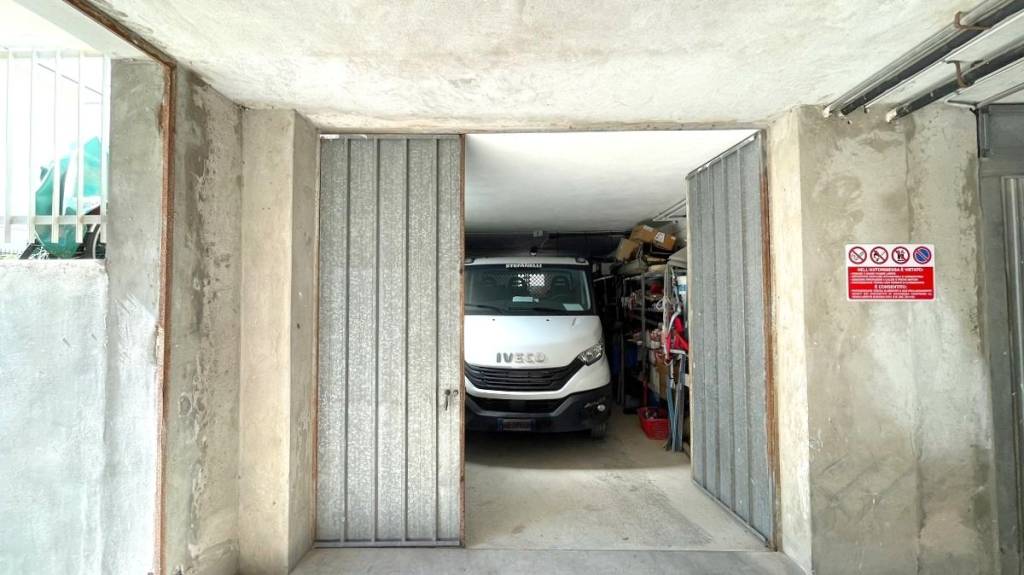 locale di sgombero in vendita a Chioggia in zona Sottomarina