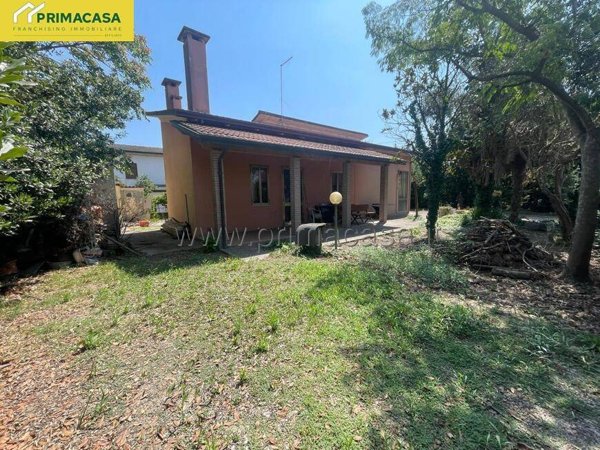 casa indipendente in vendita a Chioggia in zona Valli