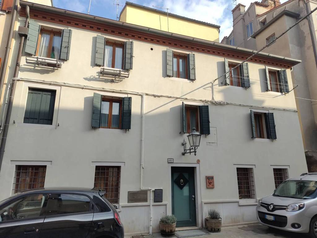 casa indipendente in vendita a Chioggia