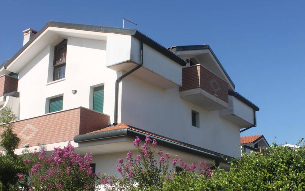 casa indipendente in vendita a Chioggia in zona Sottomarina