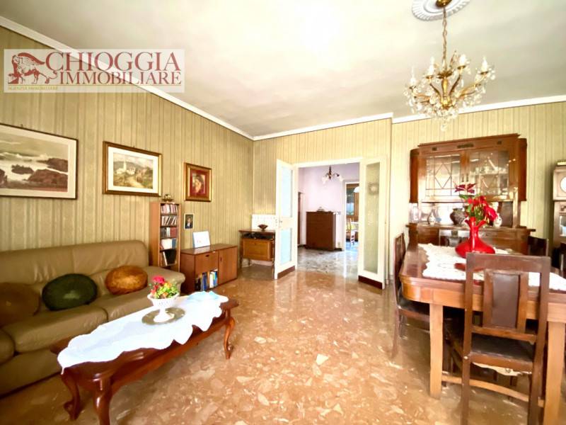 appartamento in vendita a Chioggia in zona Sottomarina